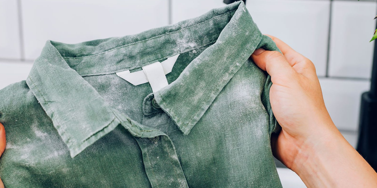 How to remove black mold from clothes using bleach